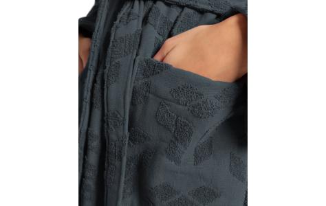 Arena ARENA JACQUARD MONOGRAM ROBE (009028 510 2025 - new)